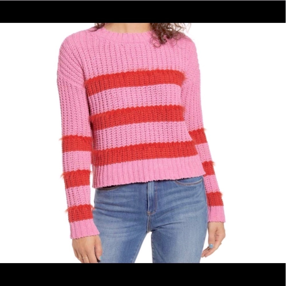 LOVE X DESIGN Knit Sweater with fringe detail. Plush Chenille Pink/Red Small